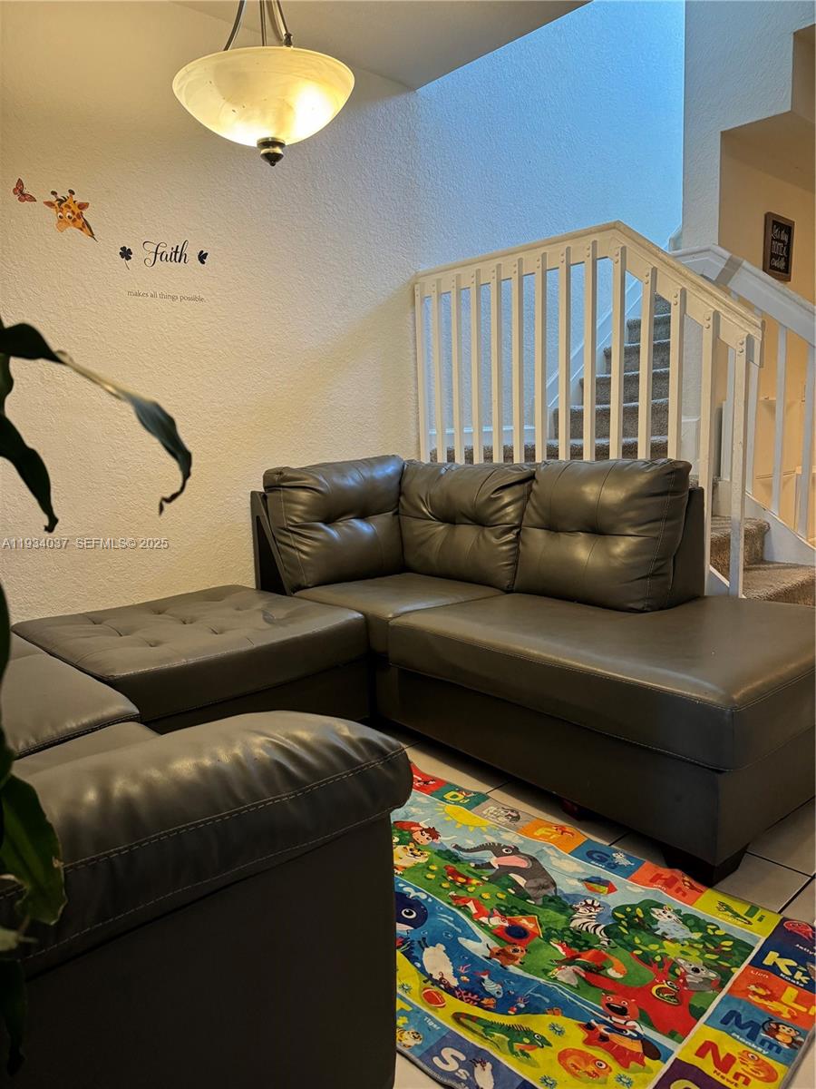 1ad5be0d-2271 1043 SE 23rd Ave, Homestead FL 33035 — #A11934037