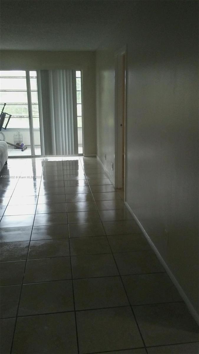1ad5be0d-2348 8411 Lagos De Campo Blvd # 303U, Tamarac FL 33321 — #A10838832