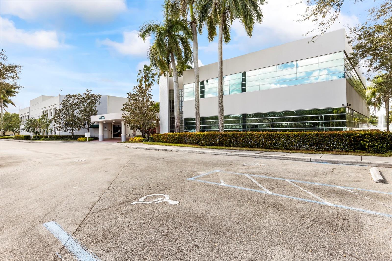 1ad5be0d-2452 1455 N Park Dr, Weston FL 33326 — #A11156410