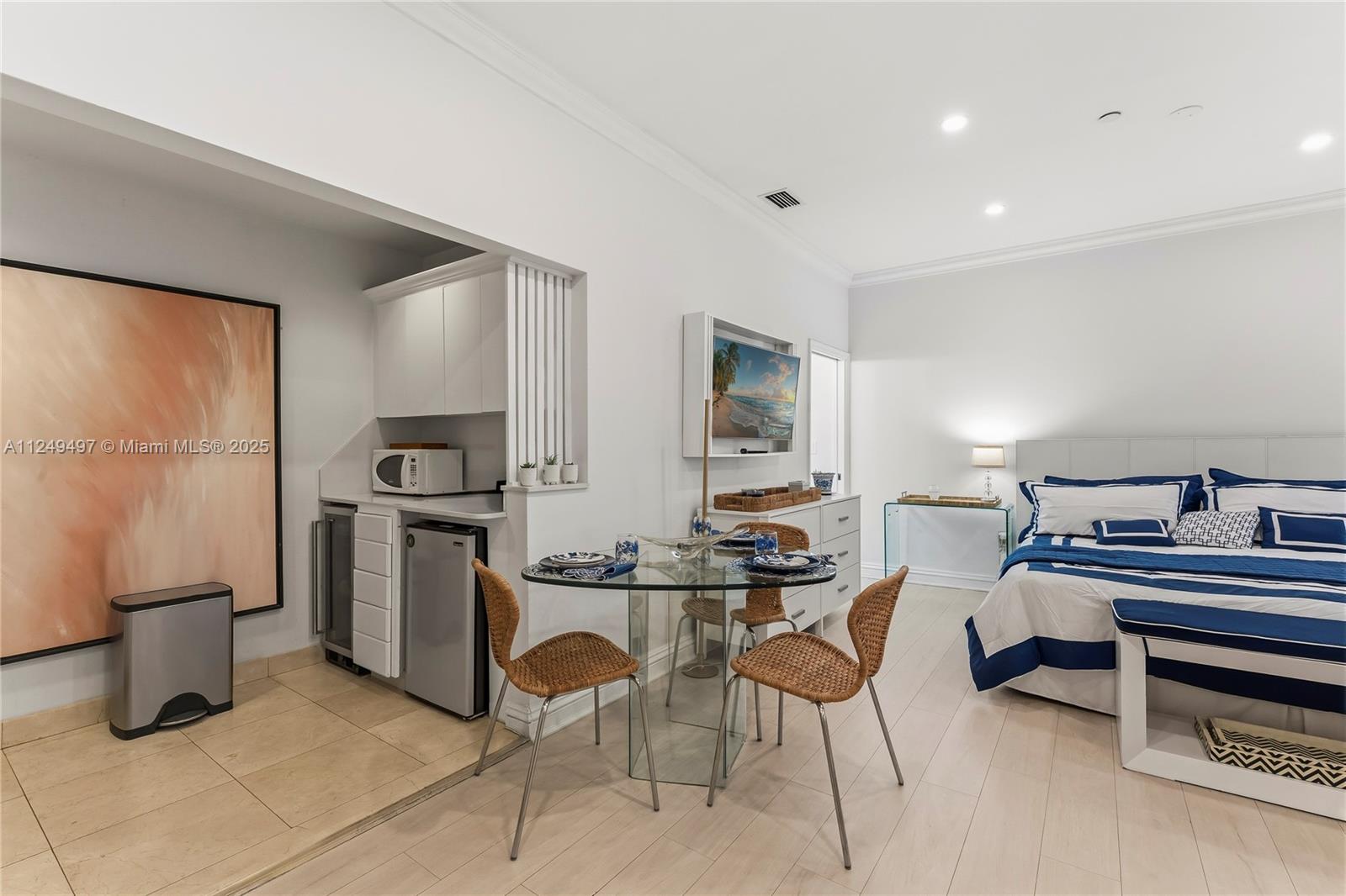1ad5be0d-2533 41217 Fisher Island Dr # 41217, Miami Beach FL 33109 — #A11249497