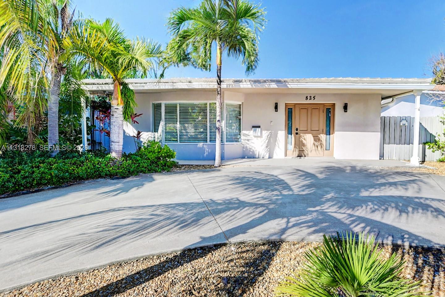 825 Harrison St, Hollywood FL 33019 — #A11318278