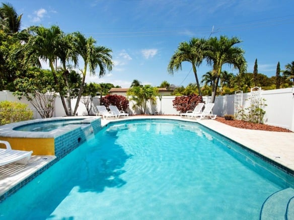 1311 Rodman St, Hollywood FL 33019 — #A11318266