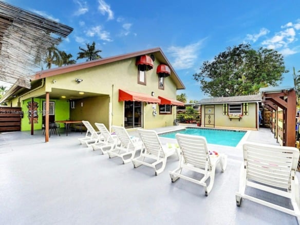 1020 N 13th Ter, Hollywood FL 33019 — #A11321325