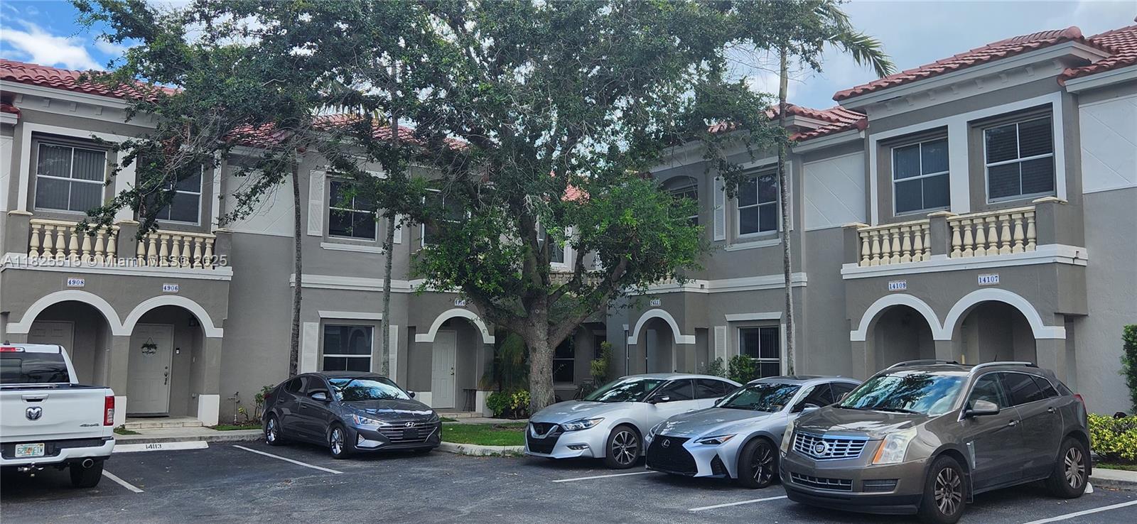 1ad5be0d-262 14111 SW 49th St # 8, Miramar FL 33027 — #A11825515
