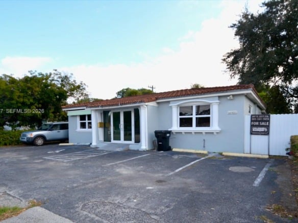 16921 NE 6th Ave, North Miami Beach FL 33162 — #A11339017