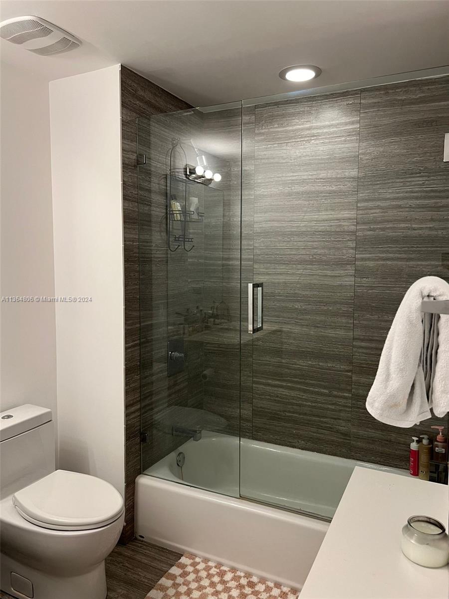 1ad5be0d-2657 1010 Brickell Ave # 2010, Miami FL 33131 — #A11364806