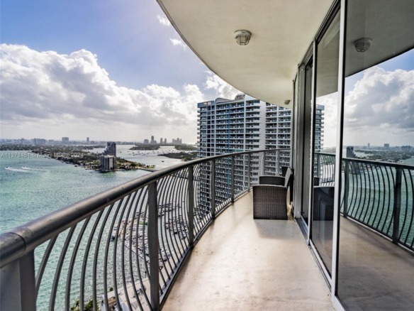 1750 N Bayshore Dr # 3201, Miami FL 33132 — #A11378451