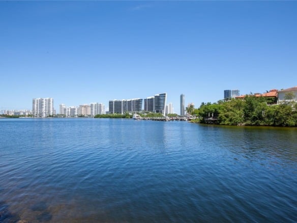 6000 Island Blvd # 104, Aventura FL 33160 — #A11406467