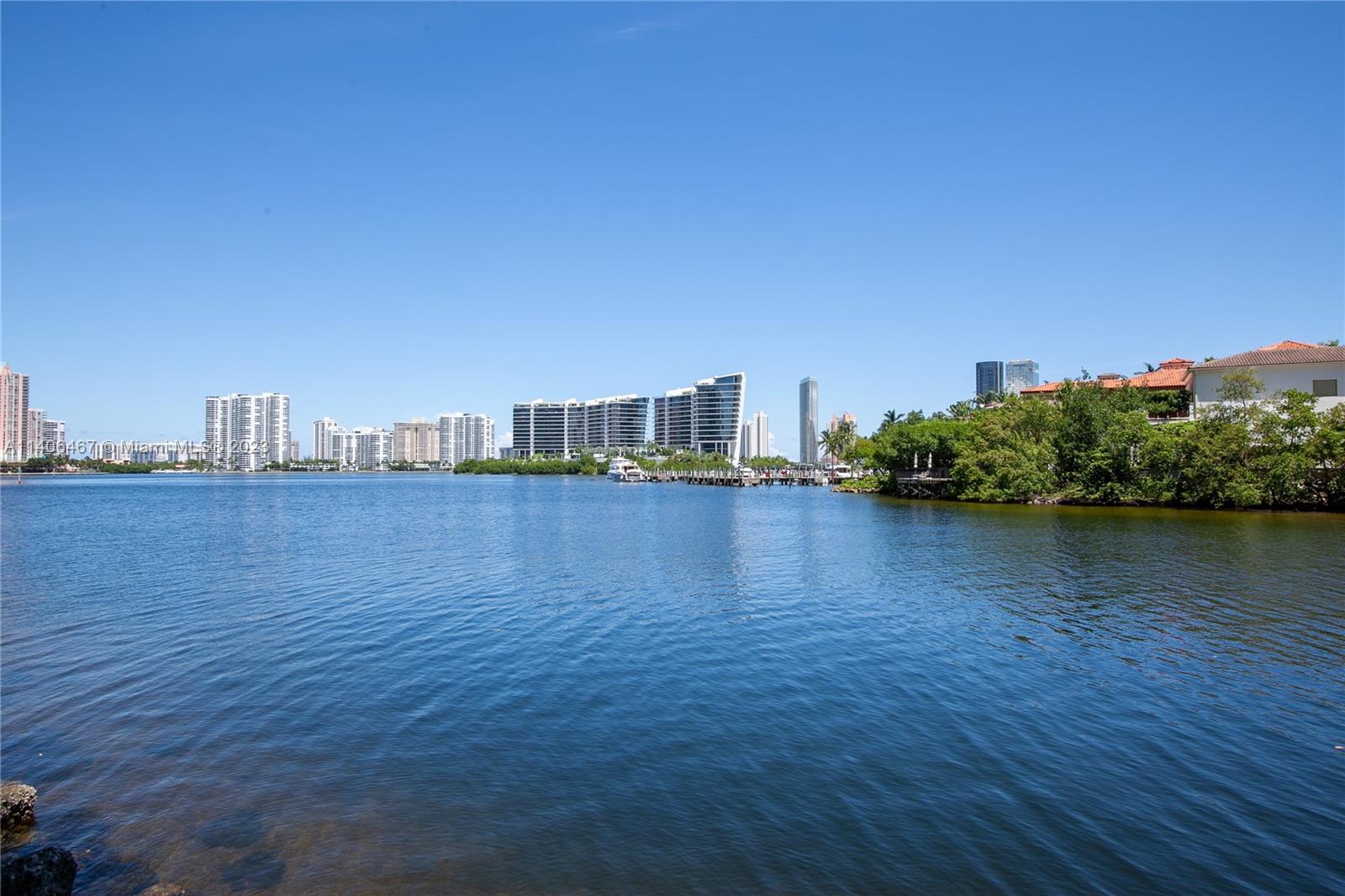 1ad5be0d-2739 6000 Island Blvd # 104, Aventura FL 33160 — #A11406467