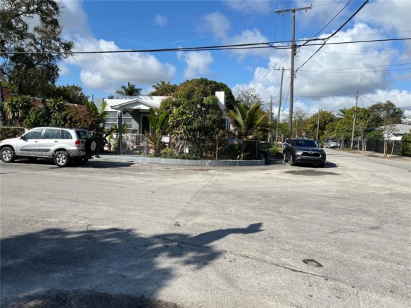 6730 NE MIAMI PL, Miami FL 33138 — #A11736531