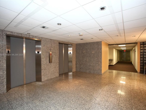 1975 E SUNRISE BLVD, Fort Lauderdale FL 33304 — #A11420510