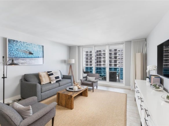 102 24th St # 1013, Miami Beach FL 33139 — #A11429757