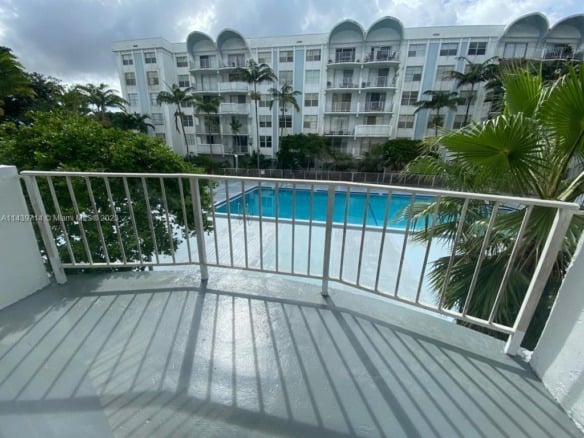498 NW 165th St Rd # D401, Miami FL 33169 — #A11439714