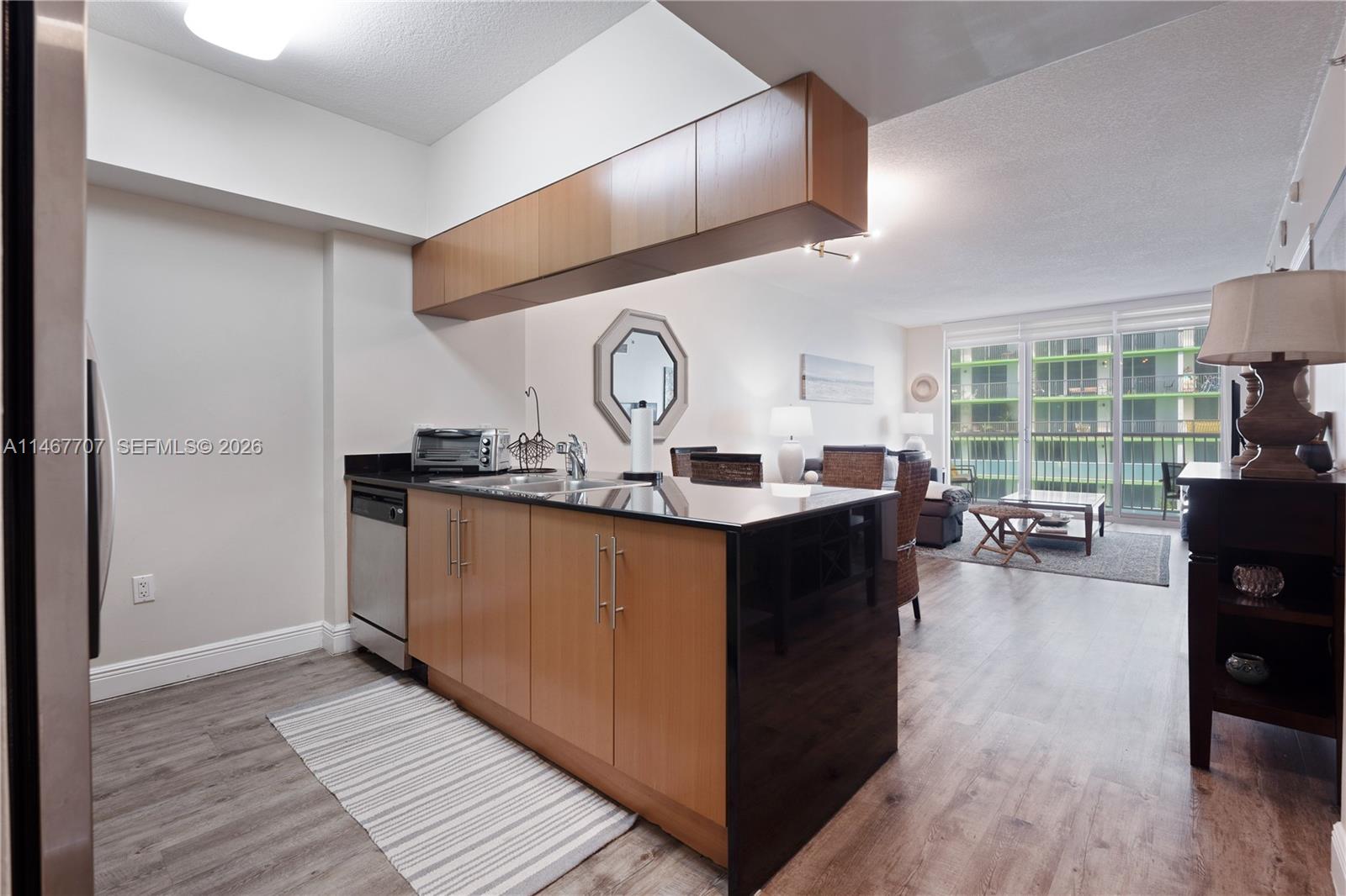 1ad5be0d-2832 1750 N Bayshore Dr # 1405, Miami FL 33132 — #A11467707