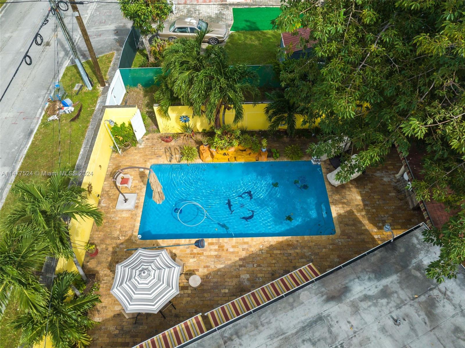 1ad5be0d-2844 901 E 32nd St, Hialeah FL 33013 — #A11477524