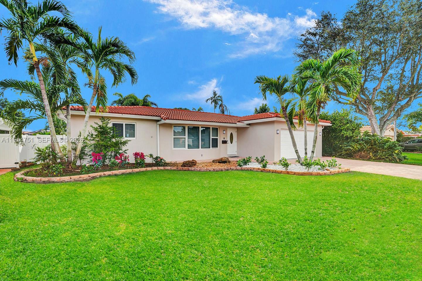 1ad5be0d-2932 5500 Cleveland St, Hollywood FL 33021 — #A11514751