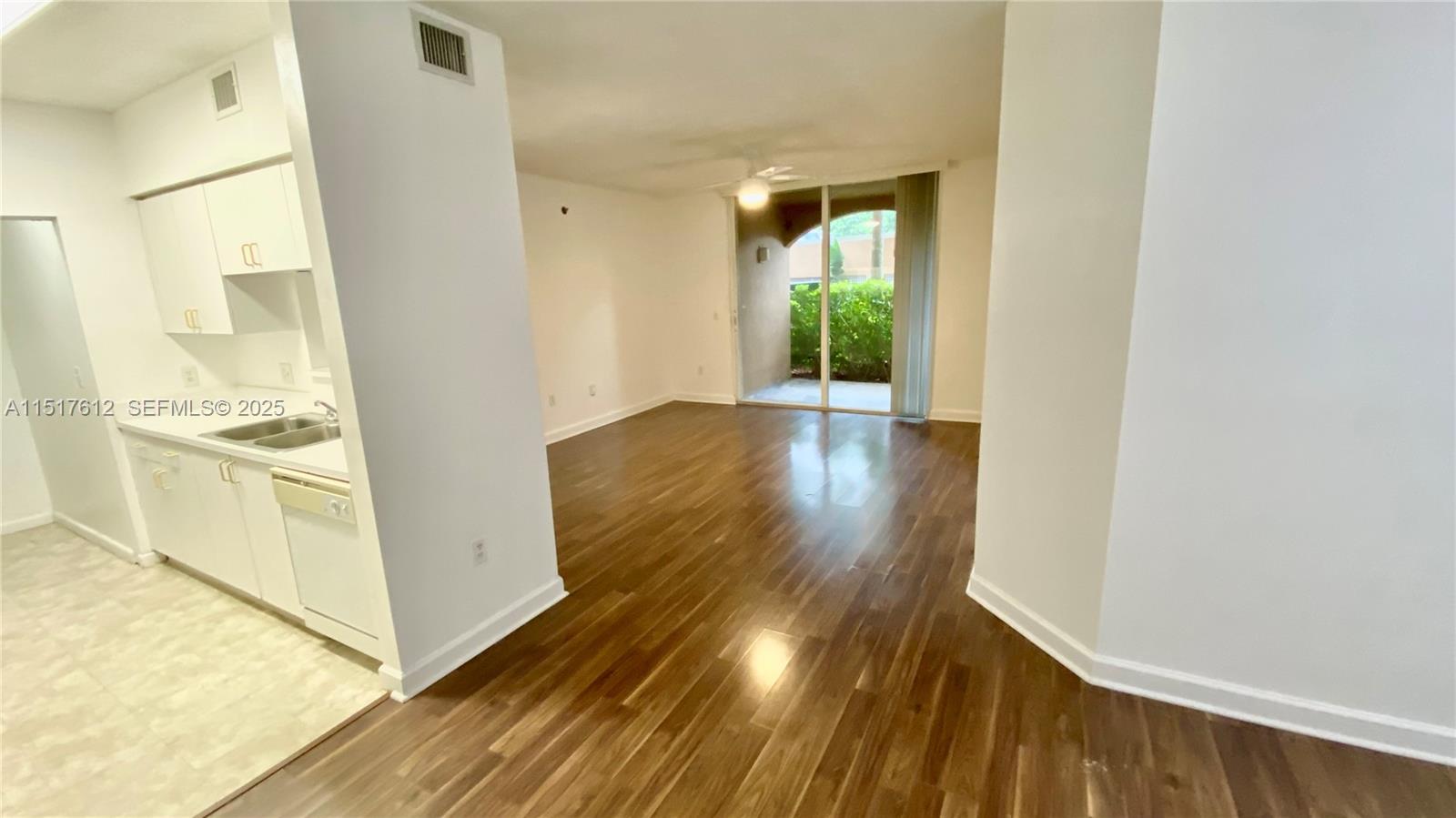 1ad5be0d-2942 19901 E Country Club Dr # 2103, Aventura FL 33180 — #A11517612