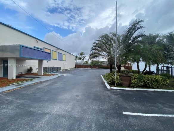 2055 Liberty St, Hollywood FL 33020 — #A11523298