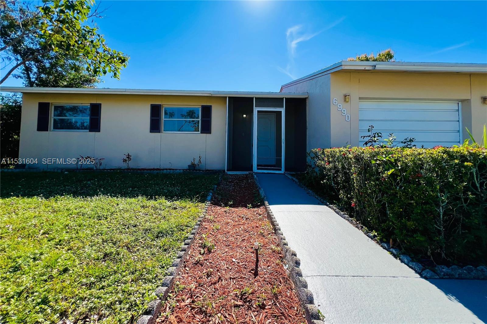 1ad5be0d-2983 6990 SW 1st St, Margate FL 33068 — #A11531604