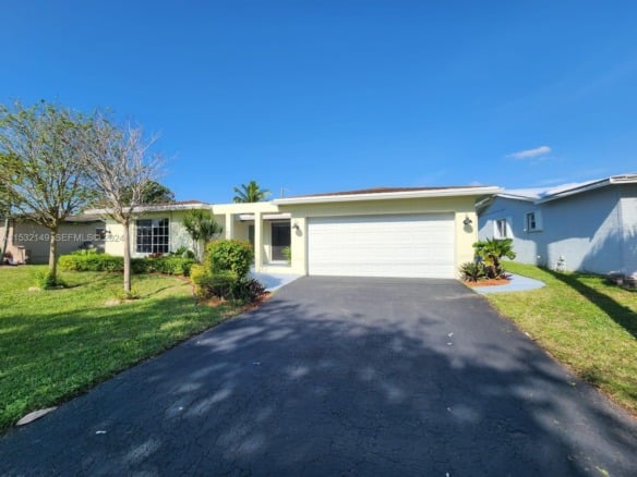 10551 Sunset Strip, Sunrise FL 33322 — #A11532149