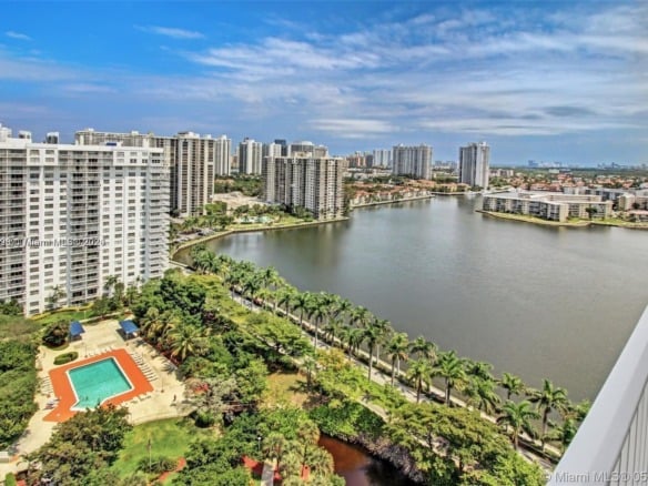 2801 NE 183rd St # 2208W, Aventura FL 33160 — #A11536998