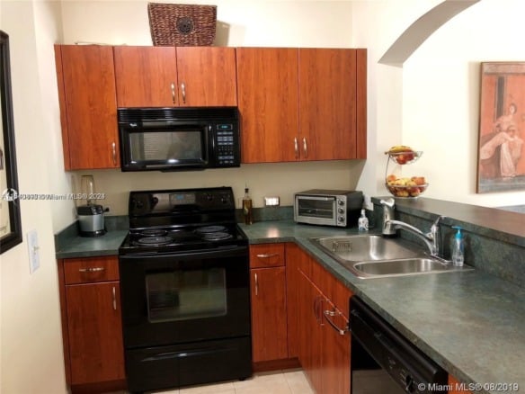 9172 Collins Ave # 13, Surfside FL 33154 — #A11540498