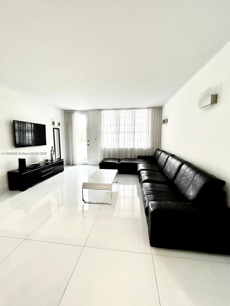 1ad5be0d-3028 Listing #A11545055
