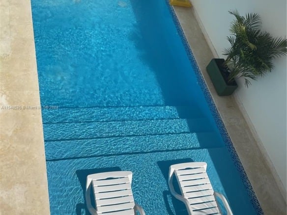 3 SW Calle el sol, Re — #A11548536