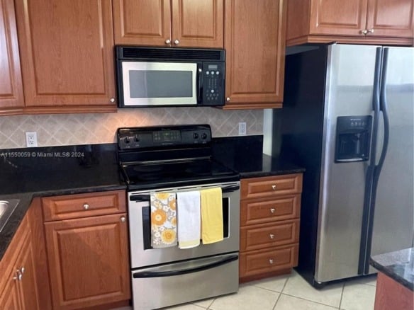 110 Lake Emerald Dr # 203, Oakland Park FL 33309 — #A11550059