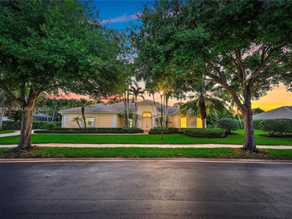 133 Mystic Ln, Jupiter FL 33458 — #A11550471