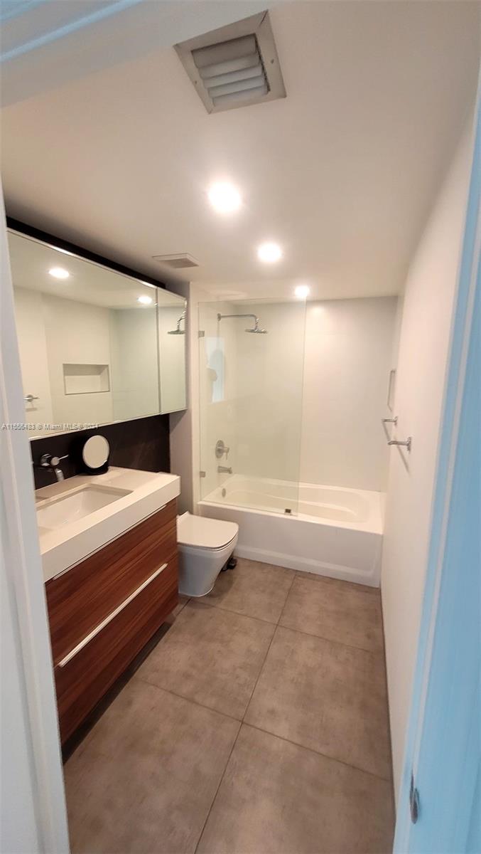 1ad5be0d-3087 1155 Brickell Bay Dr # 2805, Miami FL 33131 — #A11556483