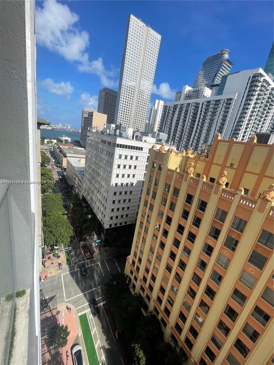 1ad5be0d-3130 151 SE 1st St # 1505, Miami FL 33131 — #A11568438