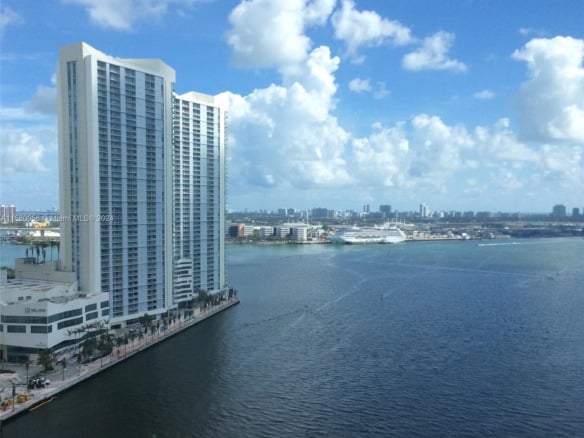 325 NE Biscayne Blvd # 1923, Miami FL 33131 — #A11580058