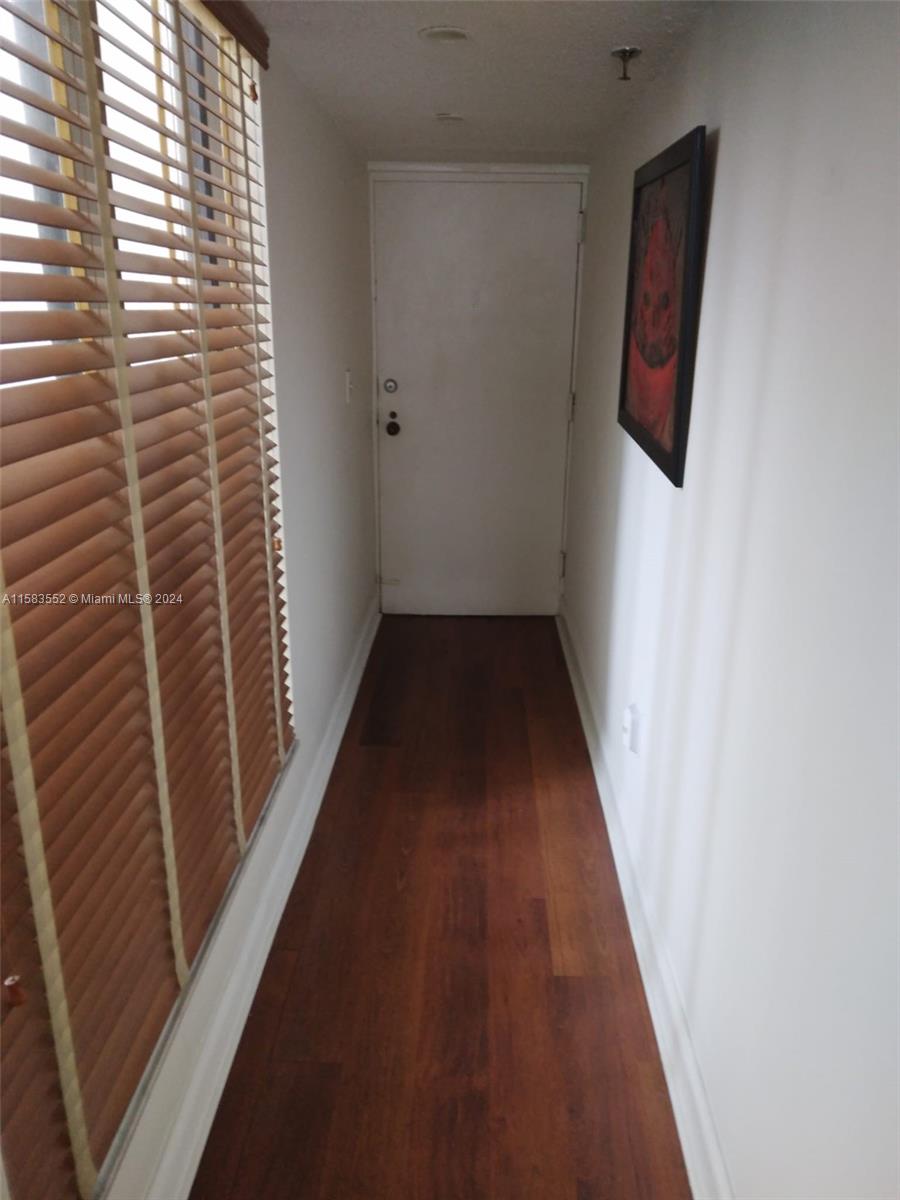 1ad5be0d-3192 911 Ponce De Leon Blvd # 904, Coral Gables FL 33134 — #A11583552