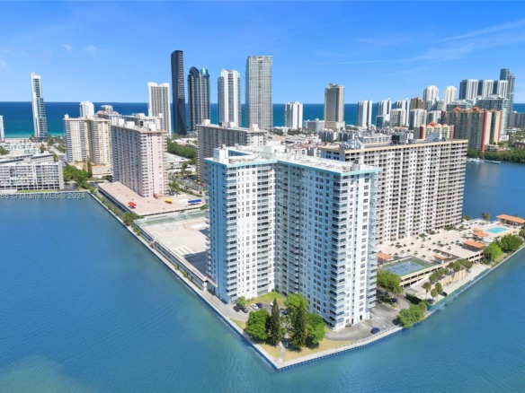 301 174th St # 1701, Sunny Isles Beach FL 33160 — #A11594266