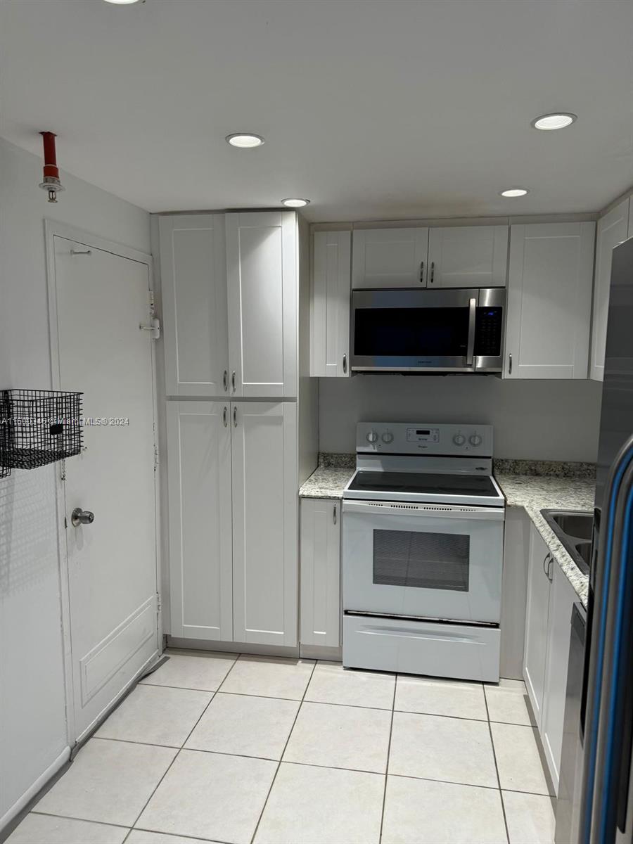 1ad5be0d-3252 400 Kings Point Dr # 719, Sunny Isles Beach FL 33160 — #A11600345