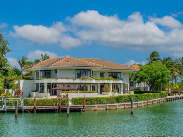 241 Cape Florida Dr, Key Biscayne FL 33149 — #A11608943