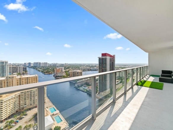 4010 S Ocean Dr # R2409, Hollywood FL 33019 — #A11610237