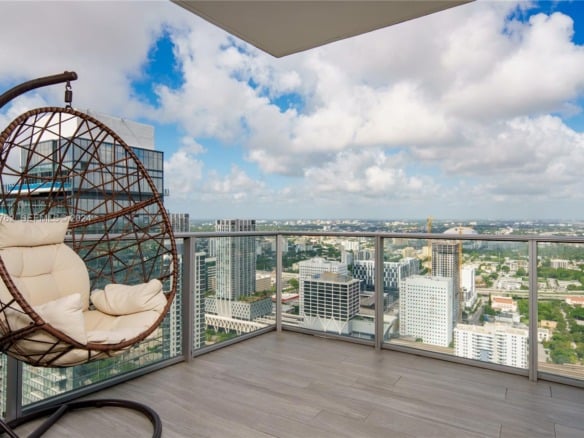 851 NE 1st Ave # 4406, Miami FL 33132 — #A11618762