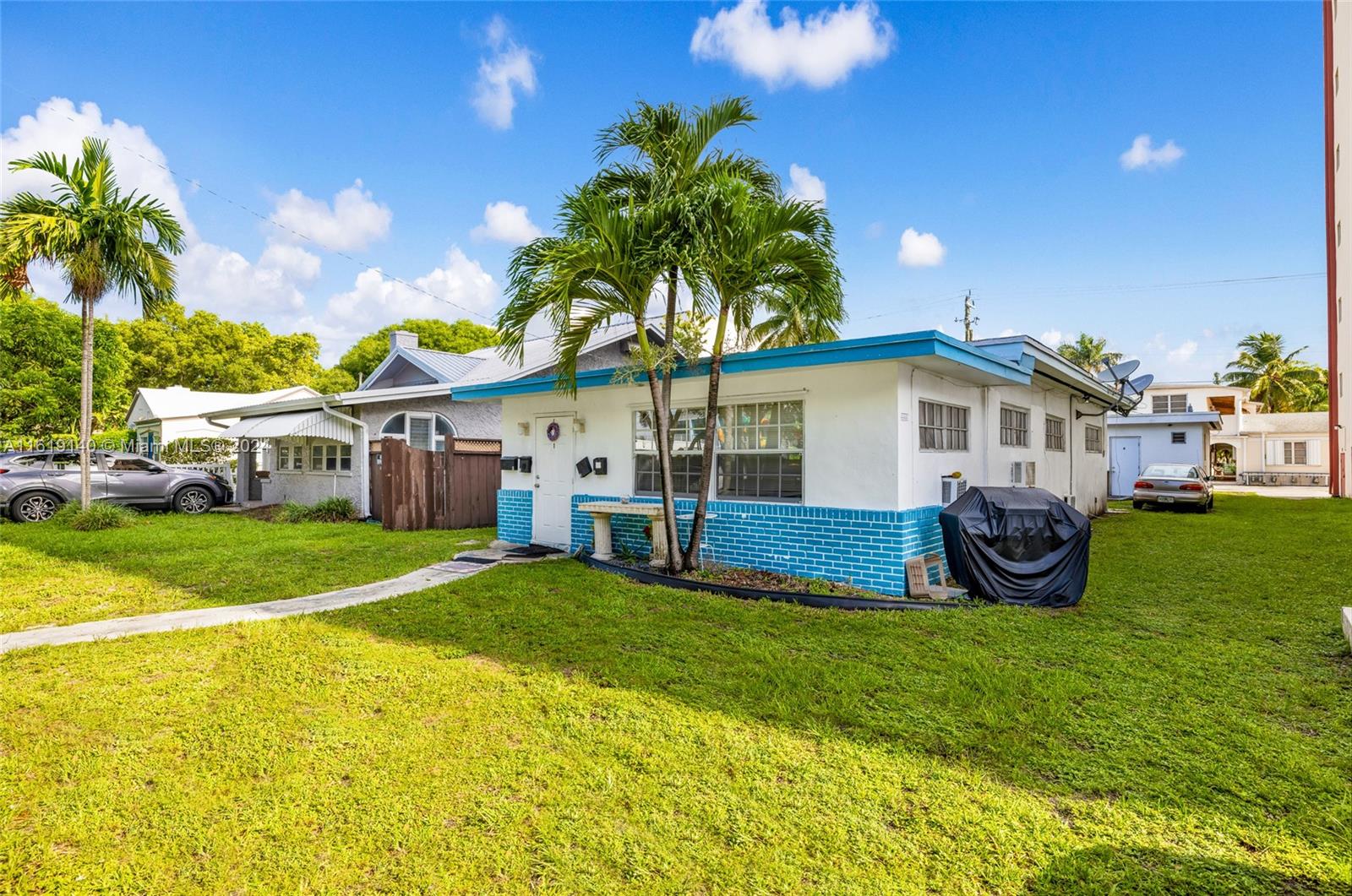 1ad5be0d-3353 1711 Buchanan St, Hollywood FL 33020 — #A11619140