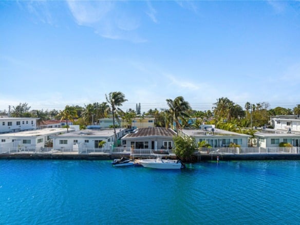 8221 Crespi Blvd, Miami Beach FL 33141 — #A11619556