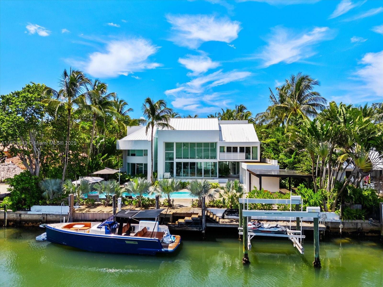 O 161 Cape Florida Dr, Key Biscayne FL 33149 — #A11621943