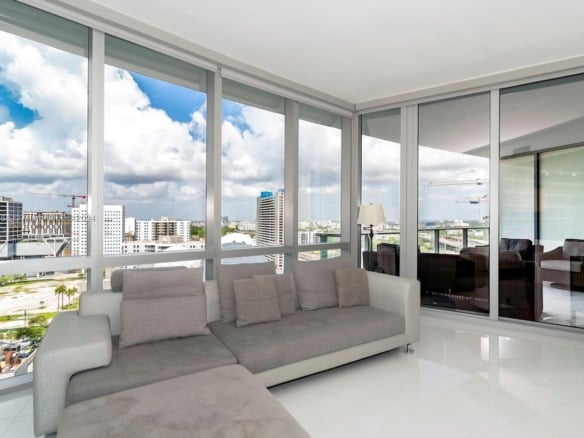 851 NE 1st Ave # 1710, Miami FL 33132 — #A11636668