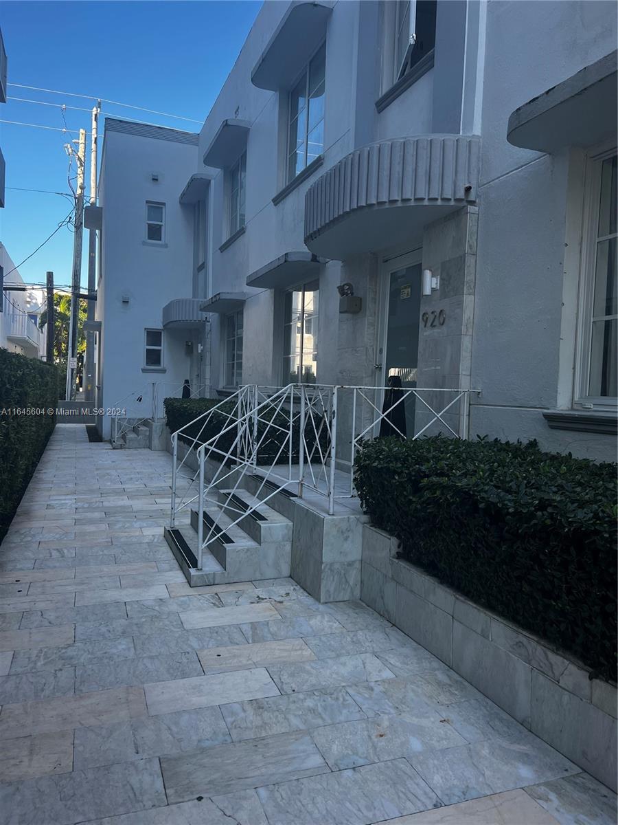 1ad5be0d-3479 920 Jefferson Ave # 3, Miami Beach FL 33139 — #A11645604