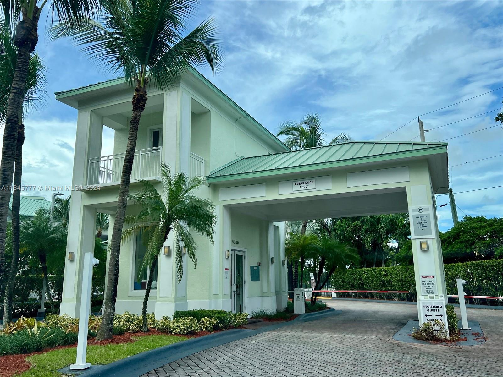 1ad5be0d-3480 5300 NW 87th Ave # 1308, Doral FL 33178 — #A11645777
