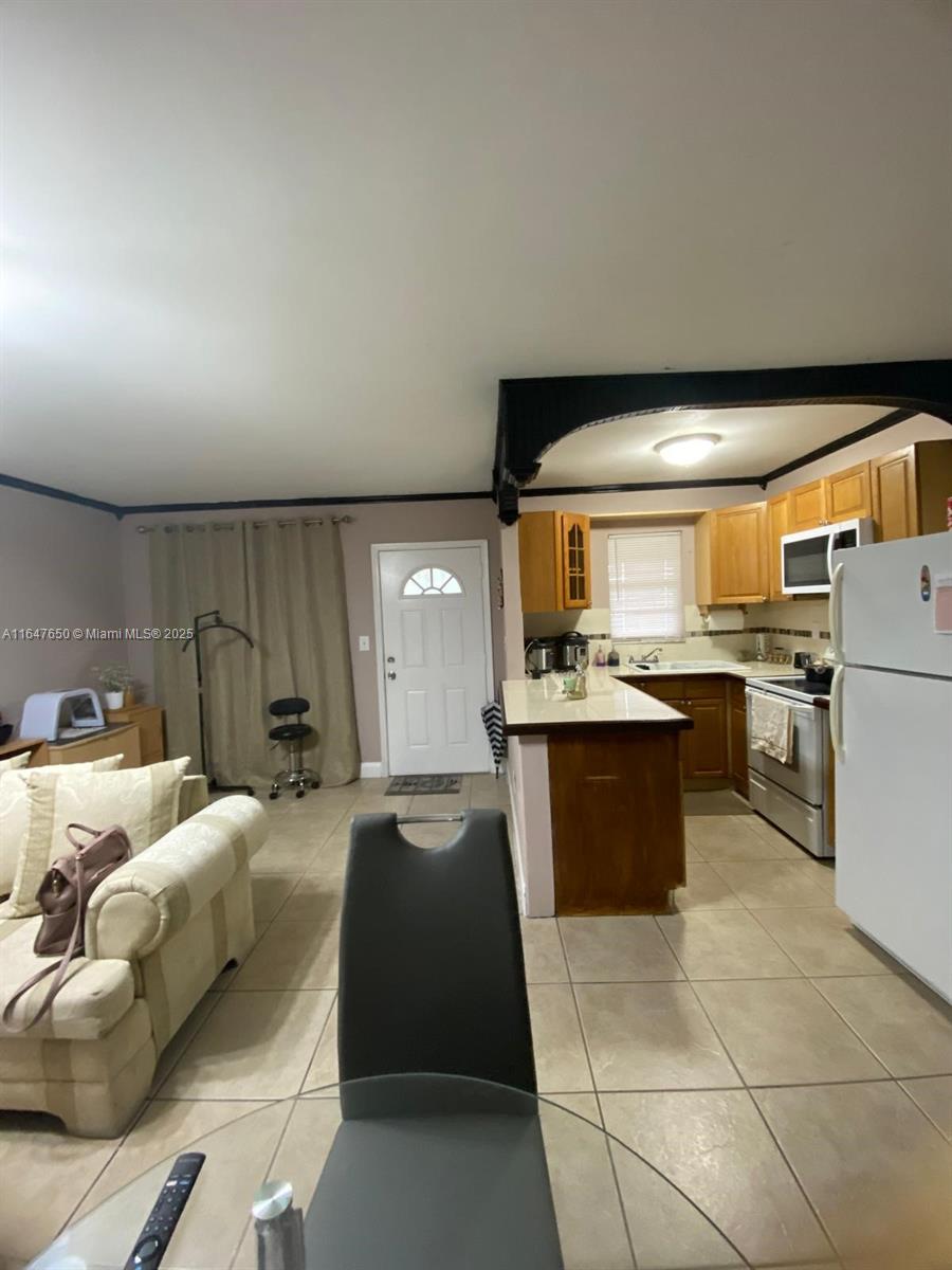 1ad5be0d-3488 4050 NW 135th St # 1, Opa-Locka FL 33054 — #A11647650
