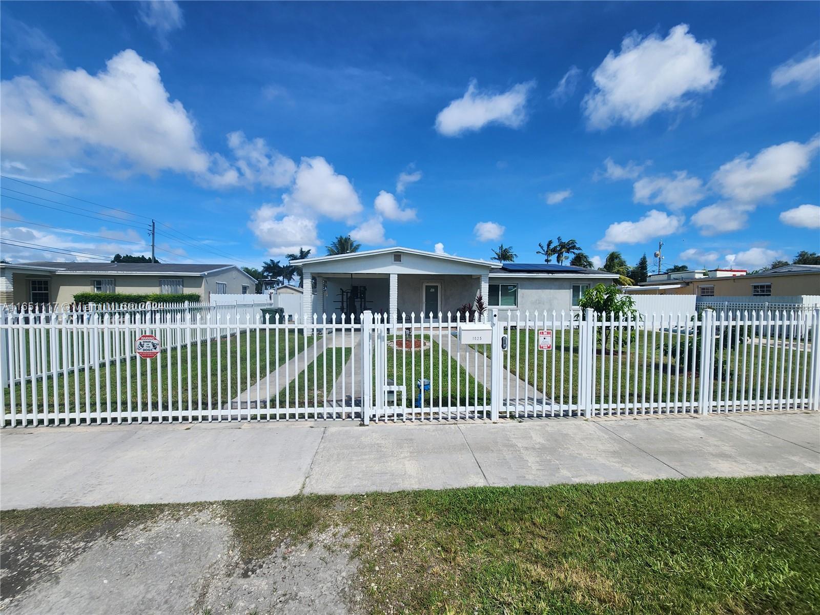 1ad5be0d-3512 1025 NE 13th Ave, Homestead FL 33033 — #A11651117