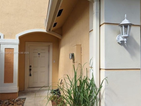 6407 Catalina Ln # 6407, Tamarac FL 33321 — #A11654705
