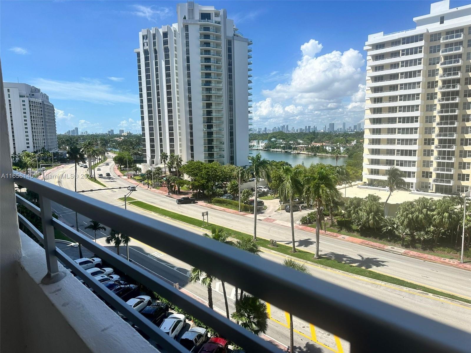 1ad5be0d-3539 5555 Collins Ave # 8Z, Miami Beach FL 33140 — #A11656140