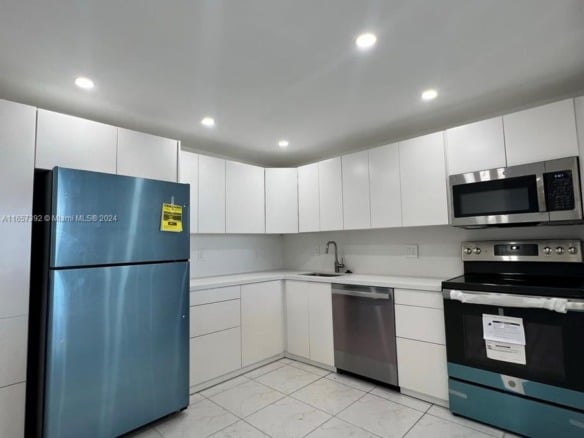13499 Biscayne Blvd # 1405, North Miami FL 33181 — #A11657392